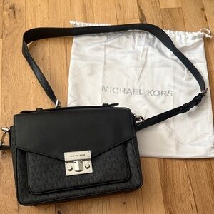 Michael Kors Elegant Black Crossbody Bag (NWT)